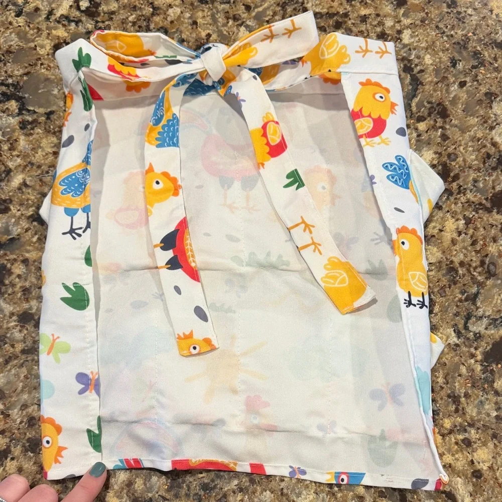 NWOT ADORABLE Hallmark Kids’ egg collecting apron 🥚